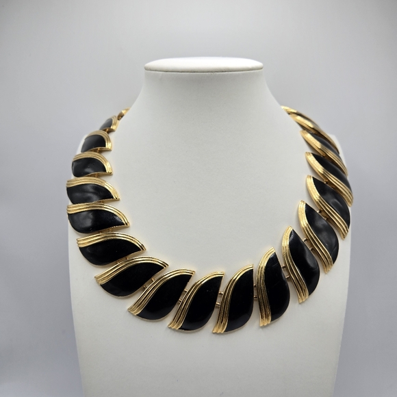 Butler Jewelry - Butler Choker Collar Necklace Chunky 80s Goldtone Black Enamel Vintage Mogul Vtg